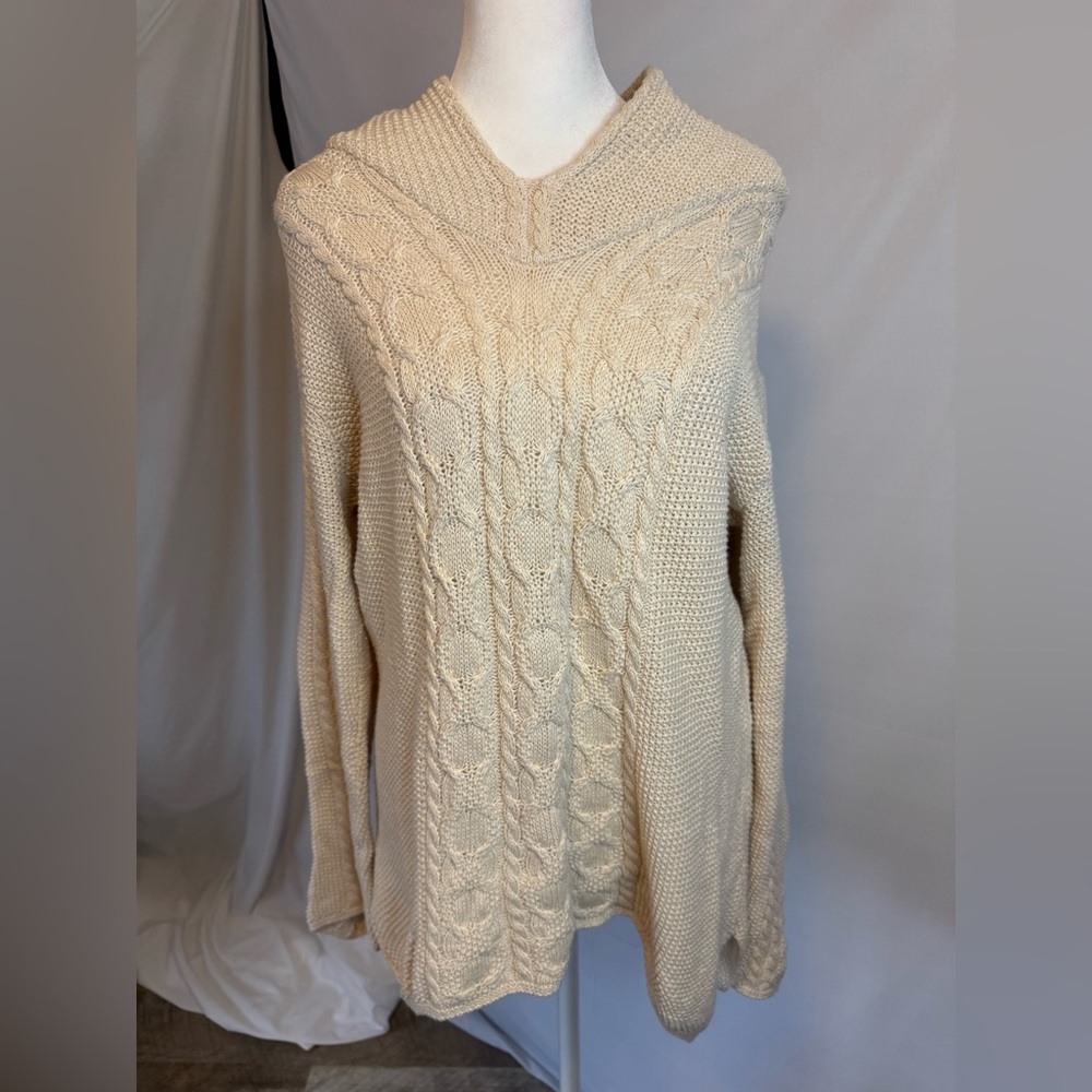 Jeanne Pierre cream size LARGE cowl neck light sweater cable detail